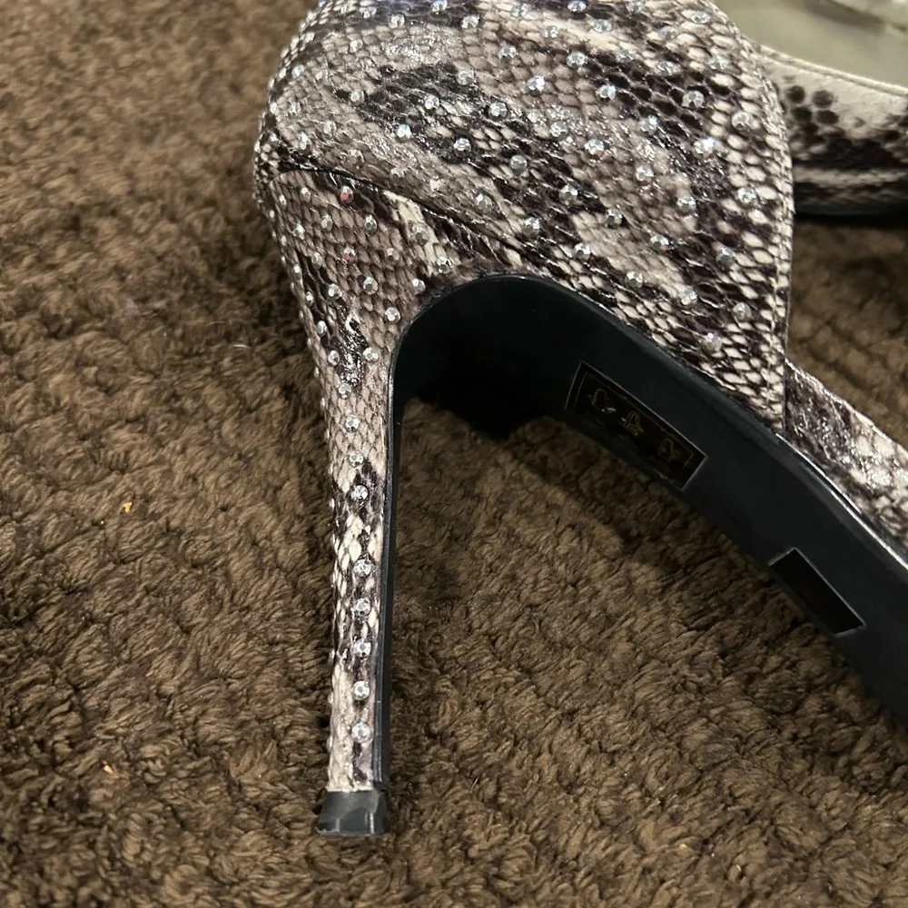 J.Renee Snakeskin Patterned Heels - Picture 5 of 6